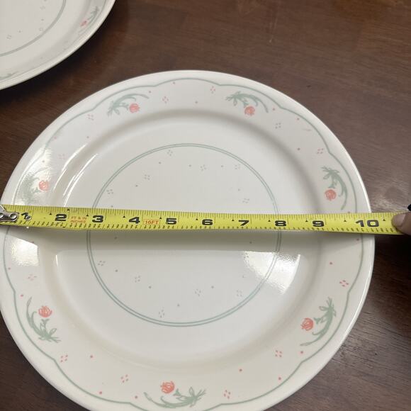 Set of 2 ~ (Corning) Corelle Calico Rose ~ 10.25" Dinner Plates - Picture 6 of 7